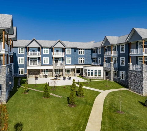 meadowcrest at middletown courtyard