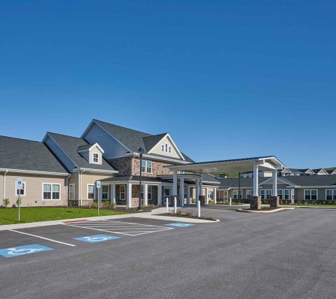 Front entrance view of Columbia Cottage